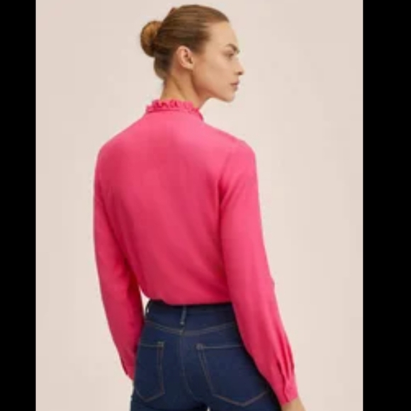 *** SOLD *** Mango Fru Fushia Chiffon Blouse Barbiecore Ruffled High Neck NWT XS - Picture 2 of 10